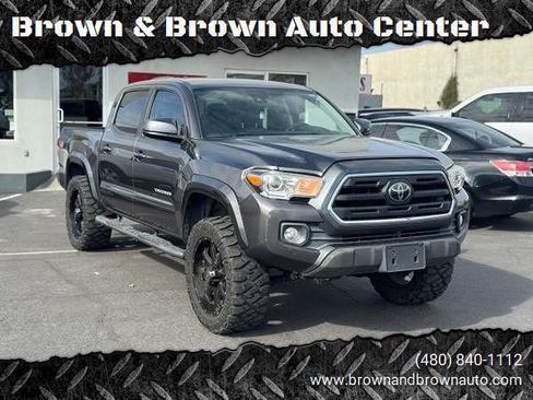 Used 2019 Toyota Tacoma SR5 image 1