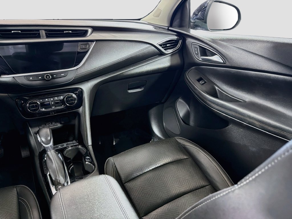 Used 2020 Buick Encore GX Essence w/ Experience Buick Package FWD image 24