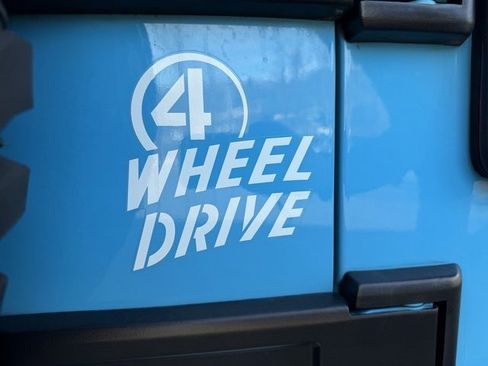 Used 2017 Jeep Wrangler Unlimited Sahara w/ Quick Order Package 24E Chief image 32