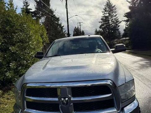 Used 2015 RAM 2500 Tradesman w/ Chrome Appearance Group AWD/4WD image 4