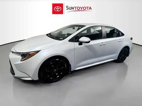 Used 2026 Toyota Corolla LE FWD image 9