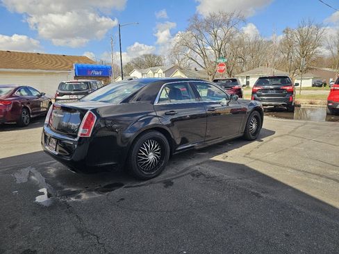 Used 2012 Chrysler 300 S w/ Luxury Group image 11