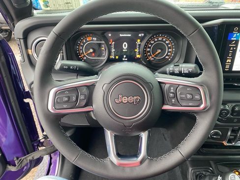 New 2026 Jeep Wrangler Unlimited Sahara w/ Whitecap Package AWD/4WD image 6