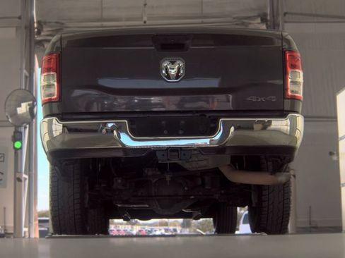 Used 2020 RAM 2500 Tradesman w/ Chrome Appearance Group AWD/4WD image 3
