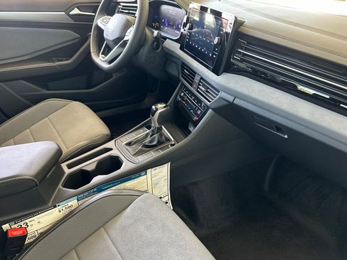 New 2025 Volkswagen Jetta SE image 15