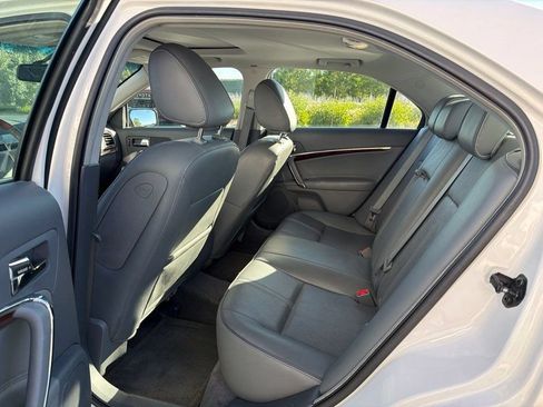 Used 2010 Lincoln MKZ FWD image 11
