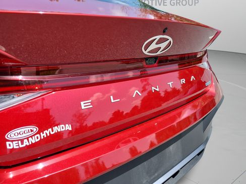 Certified 2024 Hyundai Elantra Blue FWD image 30