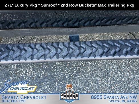 Used 2024 Chevrolet Tahoe Z71 w/ Luxury Package AWD/4WD image 13