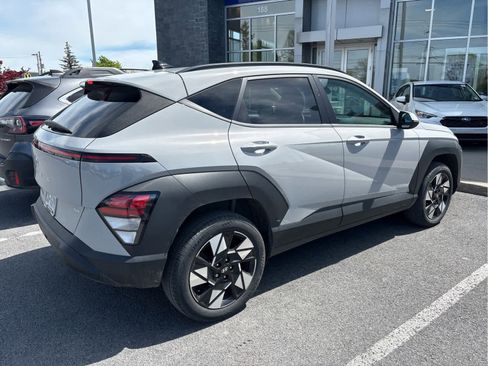 Used 2024 Hyundai Kona SEL w/ Convenience Package AWD/4WD image 3