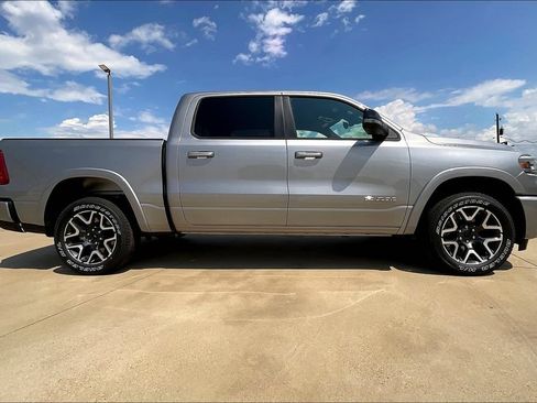 Used 2026 RAM 1500 Laramie w/ Sport Appearance Package AWD/4WD image 15