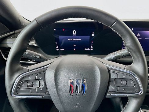 Used 2024 Buick Envista Sport Touring w/ Convenience I Package image 12