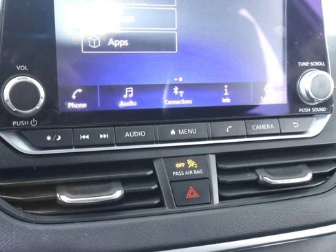 Used 2022 Nissan Altima 2.5 SR w/ Midnight Edition Package image 16