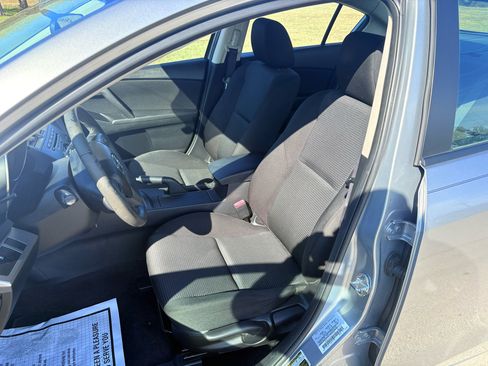 Used 2012 MAZDA MAZDA3 i Touring image 28