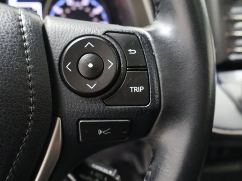 Used 2018 Toyota RAV4 XLE image 36