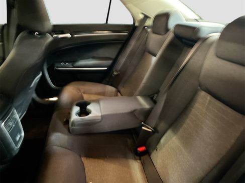 Used 2023 Chrysler 300 Touring w/ Sport Appearance Package image 23