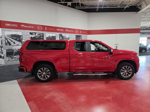 Used 2019 Chevrolet Silverado 1500 RST image 2