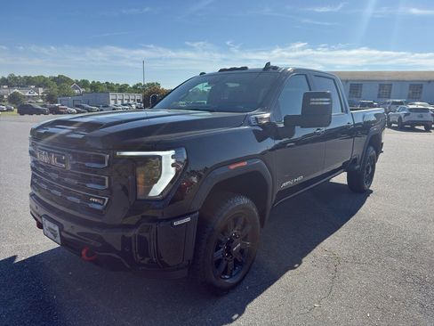 New 2026 GMC Sierra 2500 AT4 w/ Technology Package AWD/4WD image 2