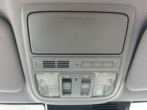 Used 2017 Honda CR-V EX-L image 34