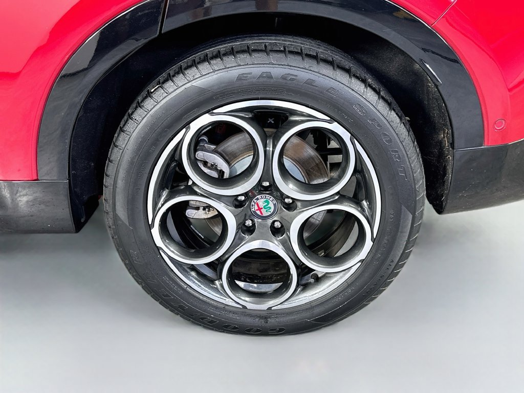 Used 2024 Alfa Romeo Tonale Ti w/ Active Assist Package AWD/4WD image 34