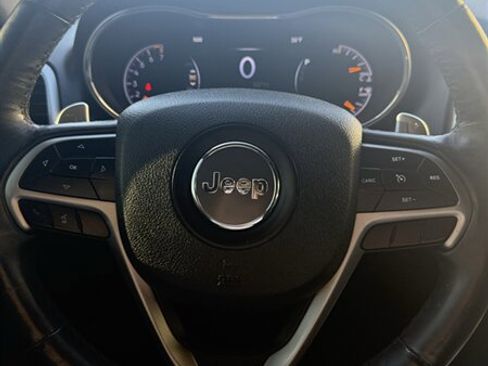Used 2017 Jeep Grand Cherokee Altitude image 20