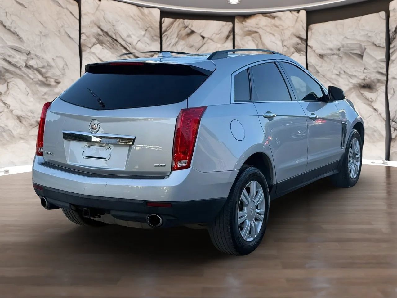 Used 2015 Cadillac SRX FWD image 6