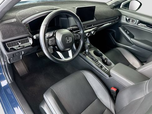 Certified 2025 Honda Civic Sport Touring image 9
