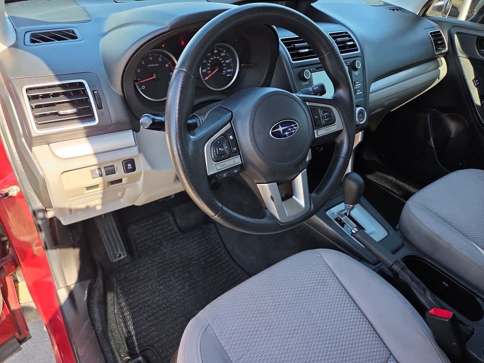 Used 2018 Subaru Forester 2.5i w/ Alloy Wheel Package AWD/4WD image 2