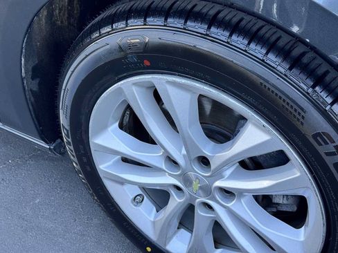 Used 2016 Chevrolet Malibu LT FWD image 19