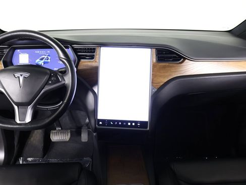 Used 2020 Tesla Model X Long Range image 36