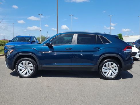 Used 2023 Volkswagen Atlas Cross Sport SE w/ Panoramic Sunroof Package AWD/4WD image 2