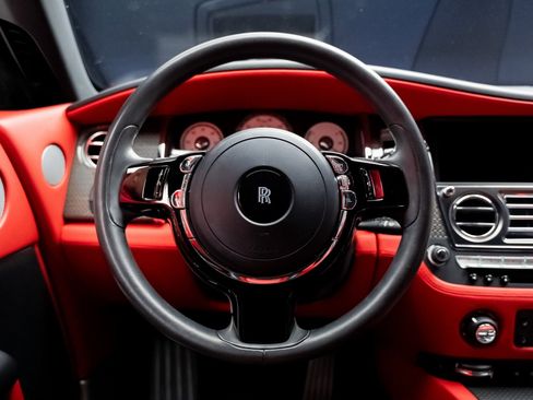 Used 2020 Rolls-Royce Wraith image 43