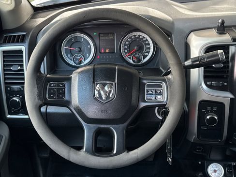 Used 2017 RAM 3500 SLT AWD/4WD image 16