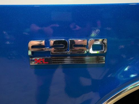 Used 1989 Ford F250 4x4 Regular Cab image 24