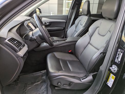 Used 2023 Volvo XC90 B5 Core w/ Climate Package image 27