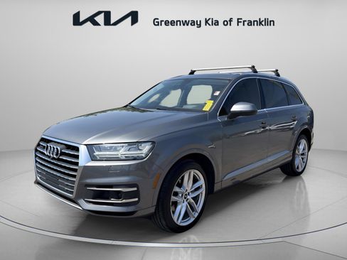Used 2018 Audi Q7 3.0T Prestige AWD/4WD image 3