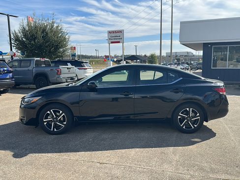 Certified 2025 Nissan Sentra SV image 2