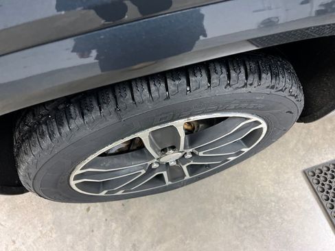 Certified 2019 GMC Acadia Denali image 10