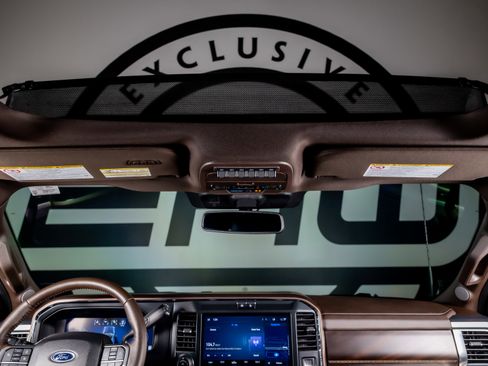 Used 2025 Ford F250 King Ranch AWD/4WD image 9