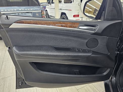Used 2011 BMW X5 xDrive35d image 41