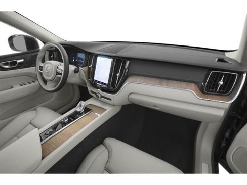 Used 2024 Volvo XC60 T8 Ultimate w/ Protection Package Premier AWD/4WD image 18