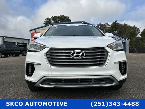 Used 2018 Hyundai Santa Fe SE w/ Cargo Package image 8
