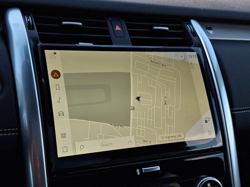 New 2026 Land Rover Discovery Limited Edition image 14