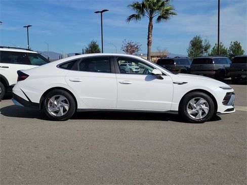 New 2026 Hyundai Sonata SE image 23