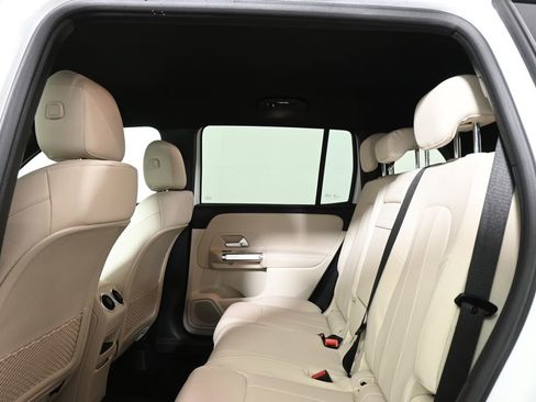 Certified 2025 Mercedes-Benz GLB 250 4MATIC image 26