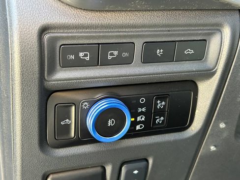 Used 2023 Ford F150 Lariat w/ Trailer Tow Package AWD/4WD image 30
