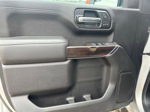 Used 2020 GMC Sierra 1500 SLT w/ X31 Off-Road Package image 5