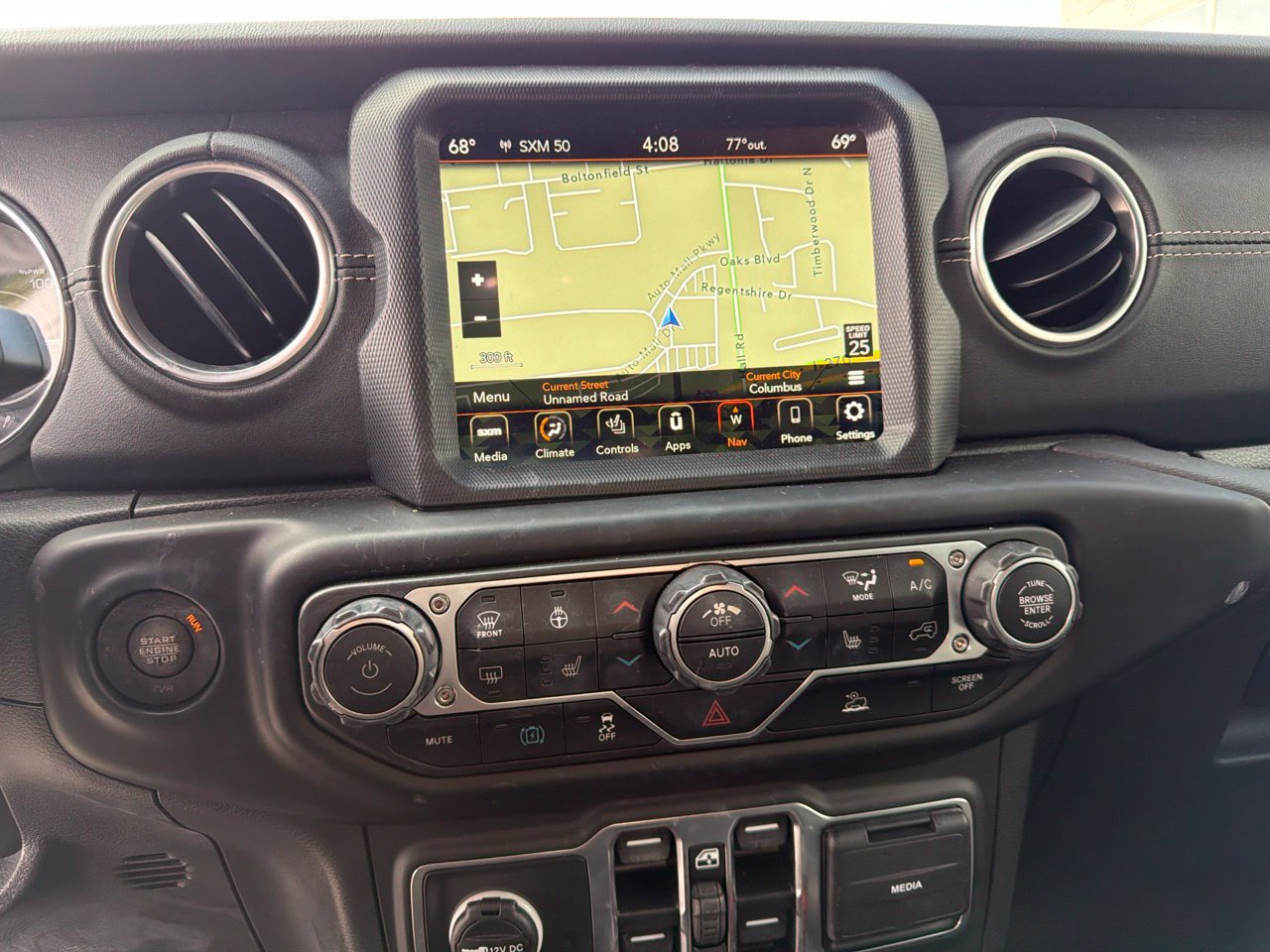 Used 2023 Jeep Wrangler Unlimited Sahara w/ Cold Weather Group AWD/4WD image 17