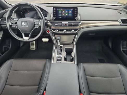 Used 2022 Honda Accord Sport image 9