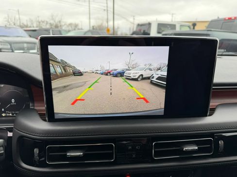 Used 2023 Lincoln Nautilus Reserve image 23