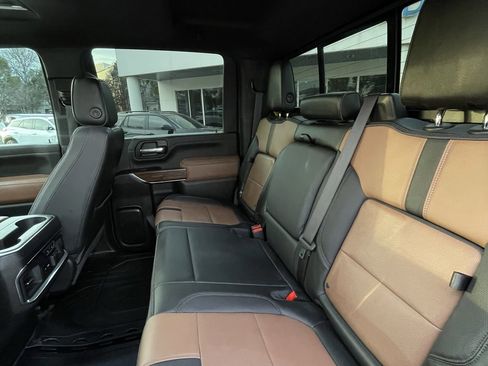 Used 2023 Chevrolet Silverado 2500 High Country image 23